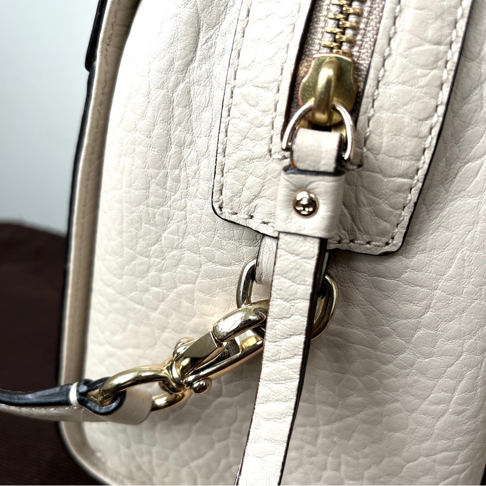Kate Spade ♠️ Perri Lane bubbles leather Delaney purse in a natural white color. - Picture 10 of 16